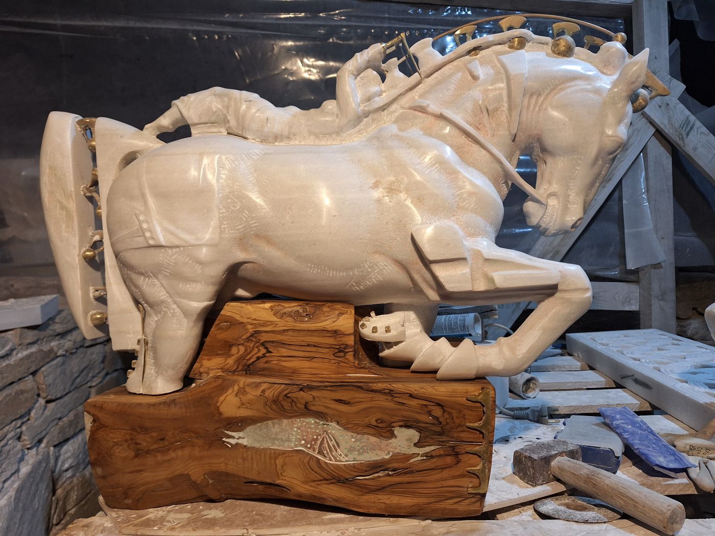 Troja Warhorse — marble horse sculpture by Irakli Athoneli
